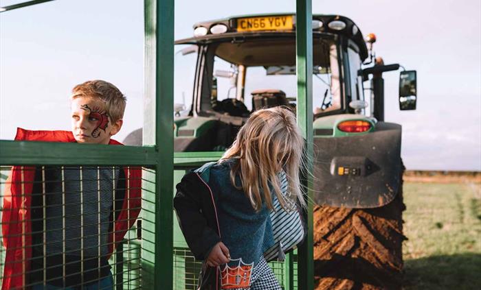 Children-Tractor-Ride